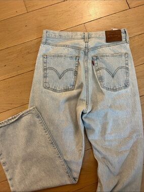 Levi's Light Wash Ribcage Straight Ankle Denim Jeans